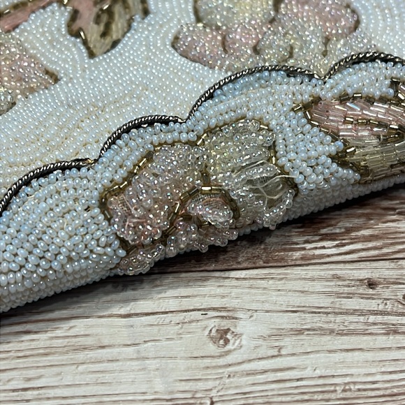 Vintage Off White and Pink Beaded Small Purse Wristlet Clutch - Picture 8 of 11